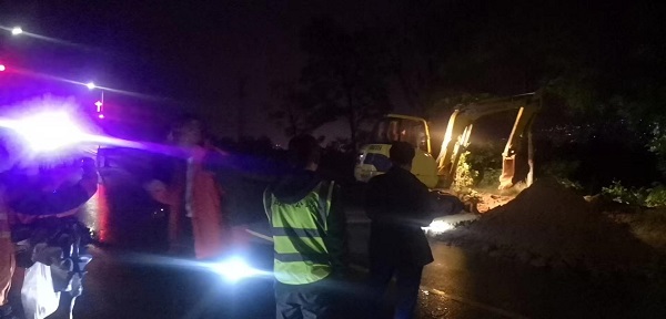 1680576429547672.jpg 1678242516163909.jpg